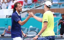 Tứ kết Miami mở rộng | Daniil Medvedev bất ngờ bại trận trước Hubert Hurkacz