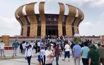 Hàng nghìn du khách đến Cần Thơ dịp Giỗ Tổ Hùng Vương