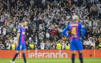 Vì sao Barcelona trở thành "khách" trên chính sân nhà Nou Camp?