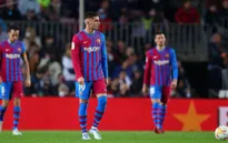 "Gã khổng lồ" Barcelona gục ngã trước "tí hon" Cadiz