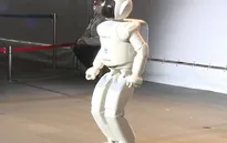 Asimo - biểu tượng công nghệ robot tiên phong của Nhật Bản