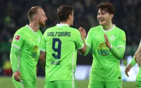 Max Kruse tỏa sáng, Wolfsburg thắng đậm Mainz 05 trên sân nhà