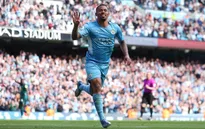 Gabriel Jesus lập poker, Man City tạm hơn Liverpool 4 điểm