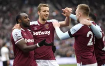 Thắng Everton, West Ham đẩy Man Utd khỏi nhóm dự cúp châu Âu