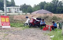 Chặn đứng “sốt đất”, siết đầu cơ bất động sản?