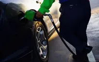 Mexico đình chỉ trợ giá nhiên liệu khi các tài xế Mỹ vượt biên mua xăng dầu giá rẻ