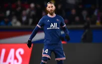 Sau Messi, Neymar, đến lượt Ramos bị CĐV PSG la ó