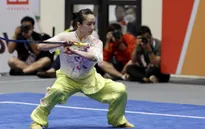 ẢNH | Dương Thúy Vi giành HCV kiếm thuật trong ngày thi đấu đầu tiên SEA Games 31