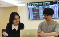 Chứng khoán "vui" trở lại, VN-Index gần mốc 1.200 điểm