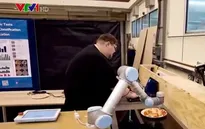 Robot có thể nêm nếm thức ăn