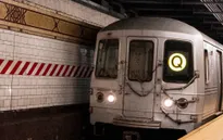 Nổ súng trên tàu điện ngầm ở thành phố New York, một người thiệt mạng