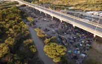 Mexico dỡ bỏ lều trại của người di cư ở biên giới với bang Texas, Mỹ