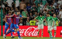 Ghi bàn phút cuối, Barca chắc suất dự Champions League mùa sau