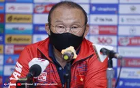 HLV Park Hang-seo: “Đối phương phòng ngự số đông nên rất khó để xuyên phá”