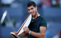 Carlos Alcaraz giành chức vô địch Madrid mở rộng
