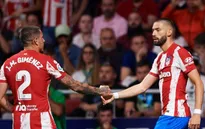 Carrasco ấn định chiến thắng cho Atletico trong trận derby với Real Madrid