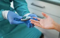 Tiểu đường có thể làm tăng nguy cơ COVID kéo dài, COVID-19 ở thai phụ liên quan đến não bộ thai nhi