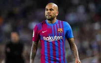 Khai báo quanh co, cựu sao Barca đối mặt án phạt tù