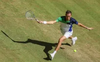 Daniil Medvedev vào tứ kết giải quần vợt Halle mở rộng 2022