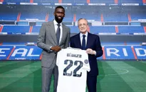 Rudiger ra mắt Real Madrid, khoác số áo cũ của Isco