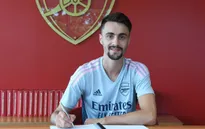 Arsenal chiêu mộ Vieira với giá 34 triệu bảng