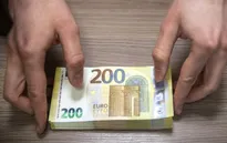 ECB sẽ sớm đưa lãi suất tiền gửi khỏi vùng âm