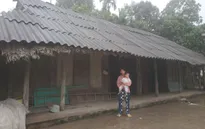 Xót xa hoàn cảnh người nông dân nghèo nuôi con gái tâm thần và cháu ngoại mắc bệnh tim bẩm sinh