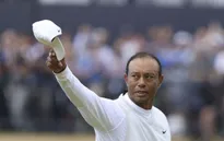 Tiger Woods chia tay The Open Championship trong nước mắt