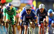 Jasper Philipsen về nhất chặng 15 Tour de France