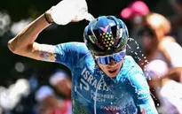 Các cua-rơ dự Tour de France đối mặt với nắng nóng