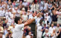 Wimbledon | Thắng dễ Kecmanovic, Djokovic thẳng tiến vào vòng 4