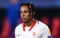 Barcelona đã bán áo đấu của Kounde trước khi xác nhận hậu vệ người Pháp cập bến Camp Nou
