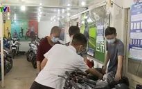 "Né" giá xăng tăng cao, người dân Thượng Hải đổ xô mua xe điện
