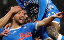 Napoli thắng ấn tượng, AC Milan nhọc nhằn chia điểm