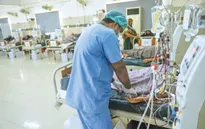 Áp lực giá điện tăng cao đè nặng đối với bệnh nhân chạy thận ở Anh