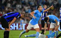 Đại thắng Inter Milan, Lazio chiếm ngôi đầu Serie A