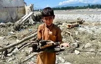 Gần 1.000 người thiệt mạng do lũ lụt, Thủ tướng Pakistan kêu gọi hỗ trợ các nạn nhân