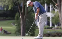 John Huh dẫn đầu sau vòng 1 giải golf Wyndham Championship