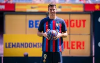 Lewandowski chính thức ra mắt Barcelona, thu hút 45.000 khán giả tới Nou Camp