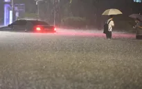 Mưa lớn được dự báo sẽ tiếp diễn, tiếp tục gây ngập nghiêm trọng tại thủ đô Hàn Quốc