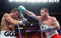 Canelo Alvarez bảo vệ thành công 5 đai vô địch