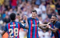 Barcelona tạm vươn lên dẫn đầu La Liga