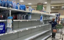 Bão nguy hiểm Ian đang di chuyển tới Florida, người dân đổ xô mua đồ tích trữ