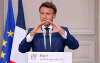 Tổng thống Pháp Macron kêu gọi người dân tiết kiệm năng lượng, giảm 10% mức sử dụng