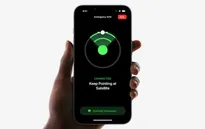 Thoát nạn nhờ tính năng gọi khẩn cấp của iPhone 14