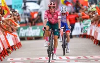 Rigoberto Uran về nhất chặng 17 La Vuelta 2022