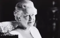 Arsenal dành một khoảng thời gian tĩnh lặng giữa trận đấu để tưởng niệm cho nữ hoàng Elizabeth II, tuy nhiên lại bị cổ động viên Zurich la ó