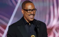 Eddie Murphy nhận giải Thành tựu trọn đời của Quả cầu vàng 2023, "đá xéo" cái tát tai tiếng của Will Smith