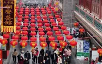 Người dân Trung Quốc tất bật chuẩn bị đón Tết