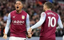 Aston Villa thắng kịch tính trước Leeds United